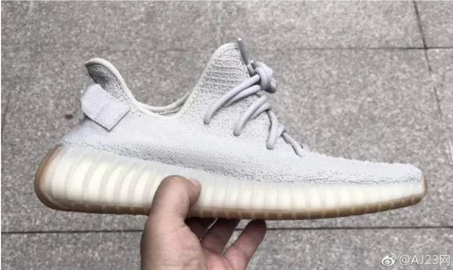 Baskets Adidas Yeezy 350 V2 Sesame