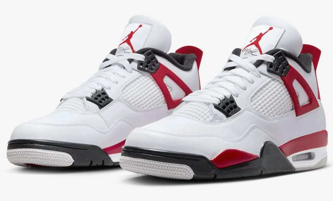 Baskets Air Jordan 4 Red Cement