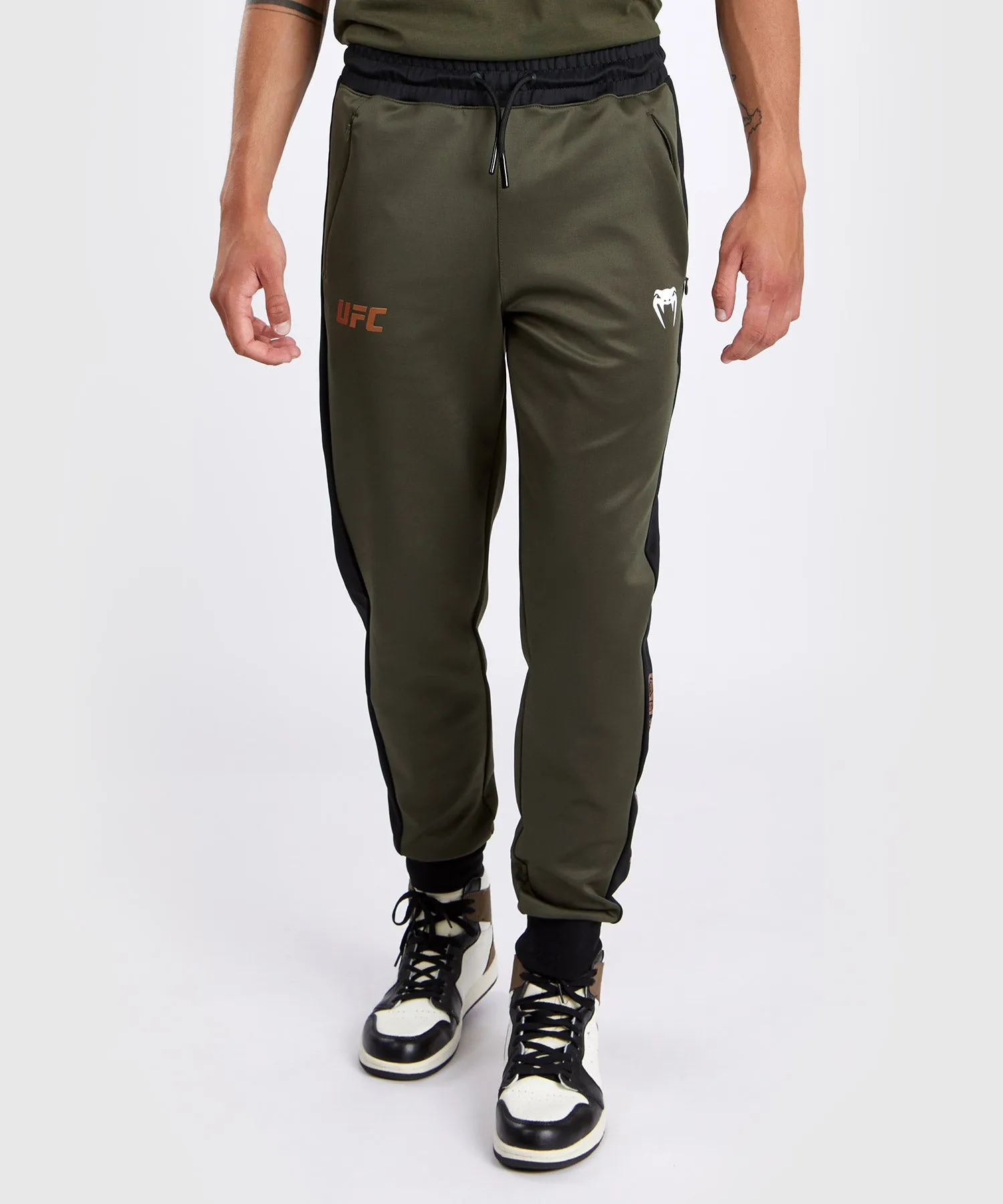 Pantalon de jogging de performance pour Hommes UFC Adrenaline by Venum Fight Week - Kaki/Bronze