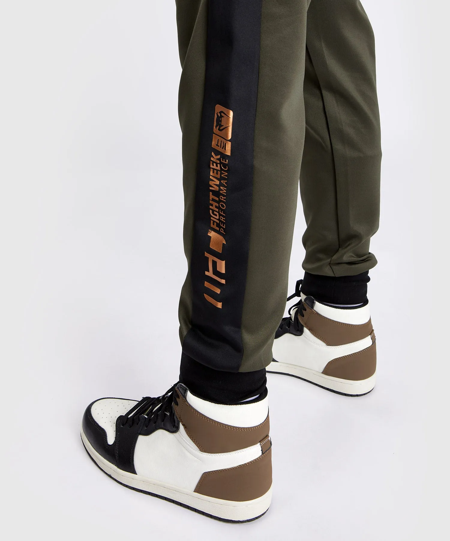 Pantalon de jogging de performance pour Hommes UFC Adrenaline by Venum Fight Week - Kaki/Bronze