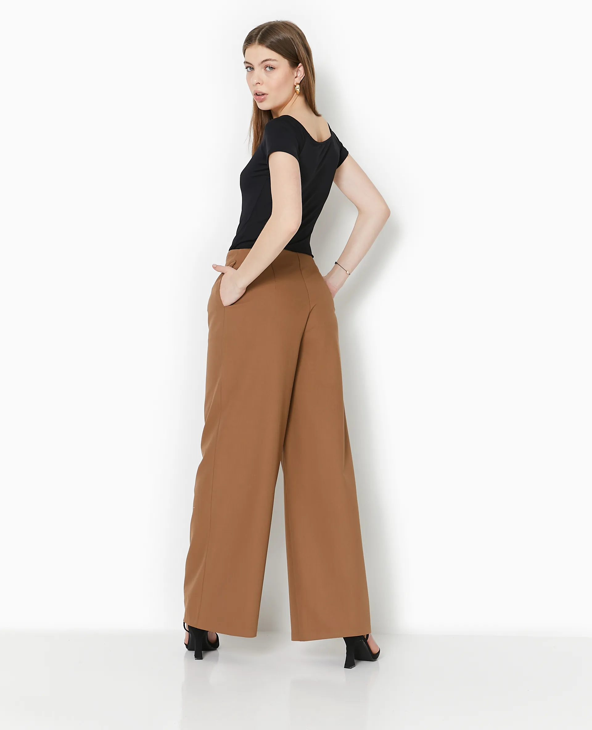 Pantalon large avec pinces