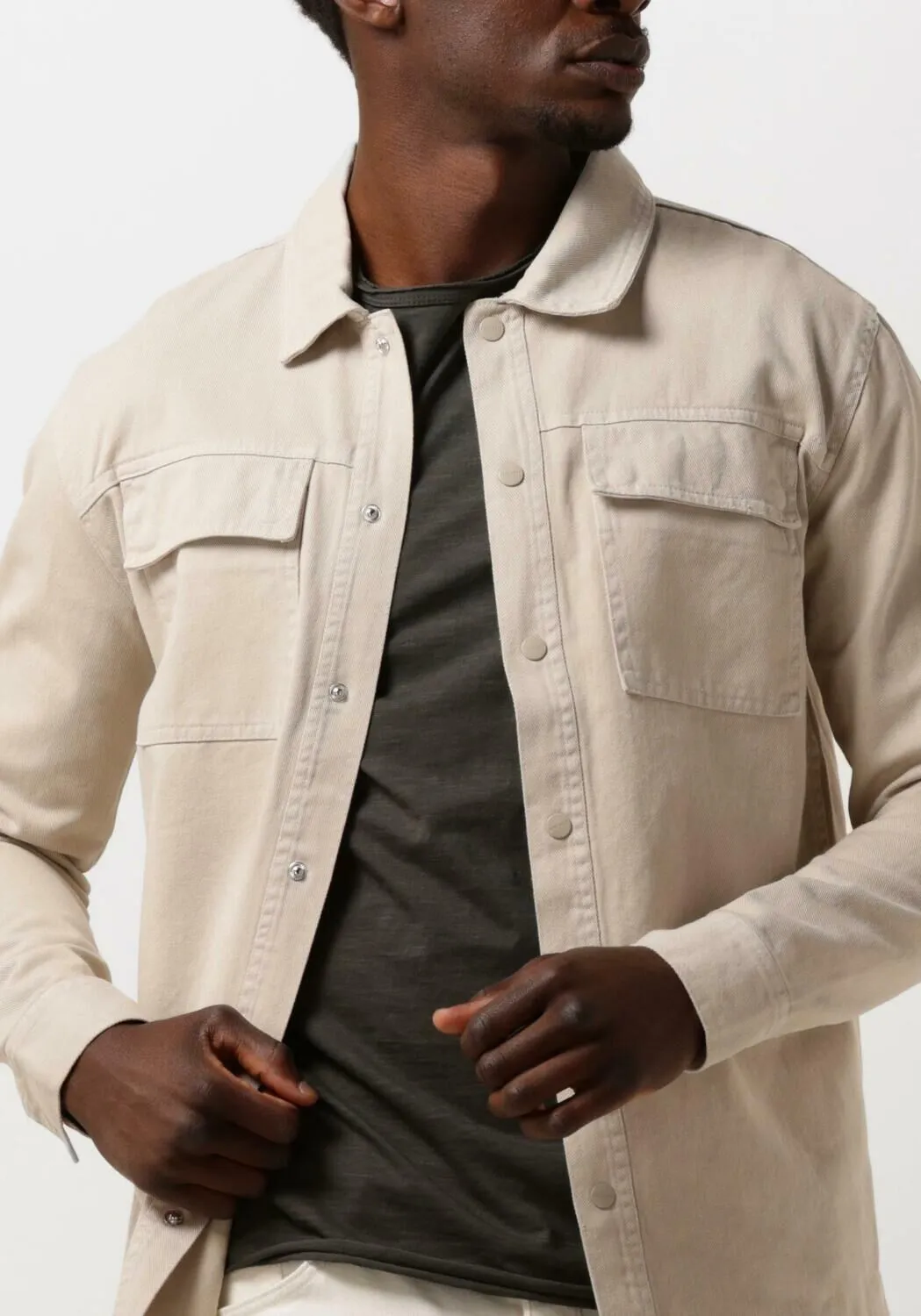 pure path surchemise twill shirt with chest pockets and garment dye sable