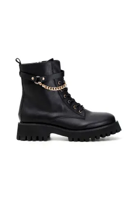 special price: leather ankle boots with chain - CafèNoir